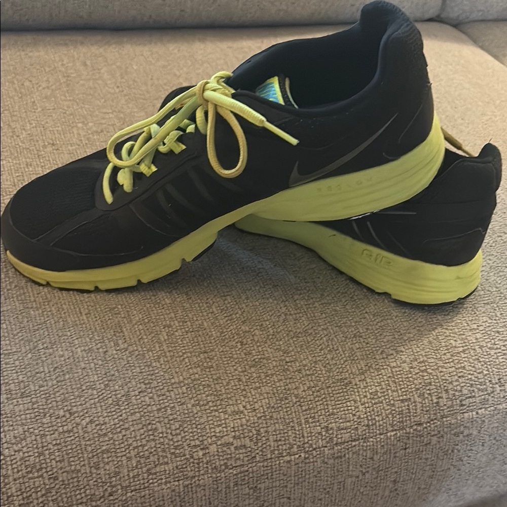 Men’s Nike relentless running shoes